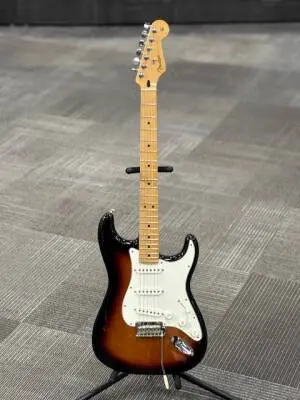 FENDER PLAYER STRAT MN 3TSB 2
